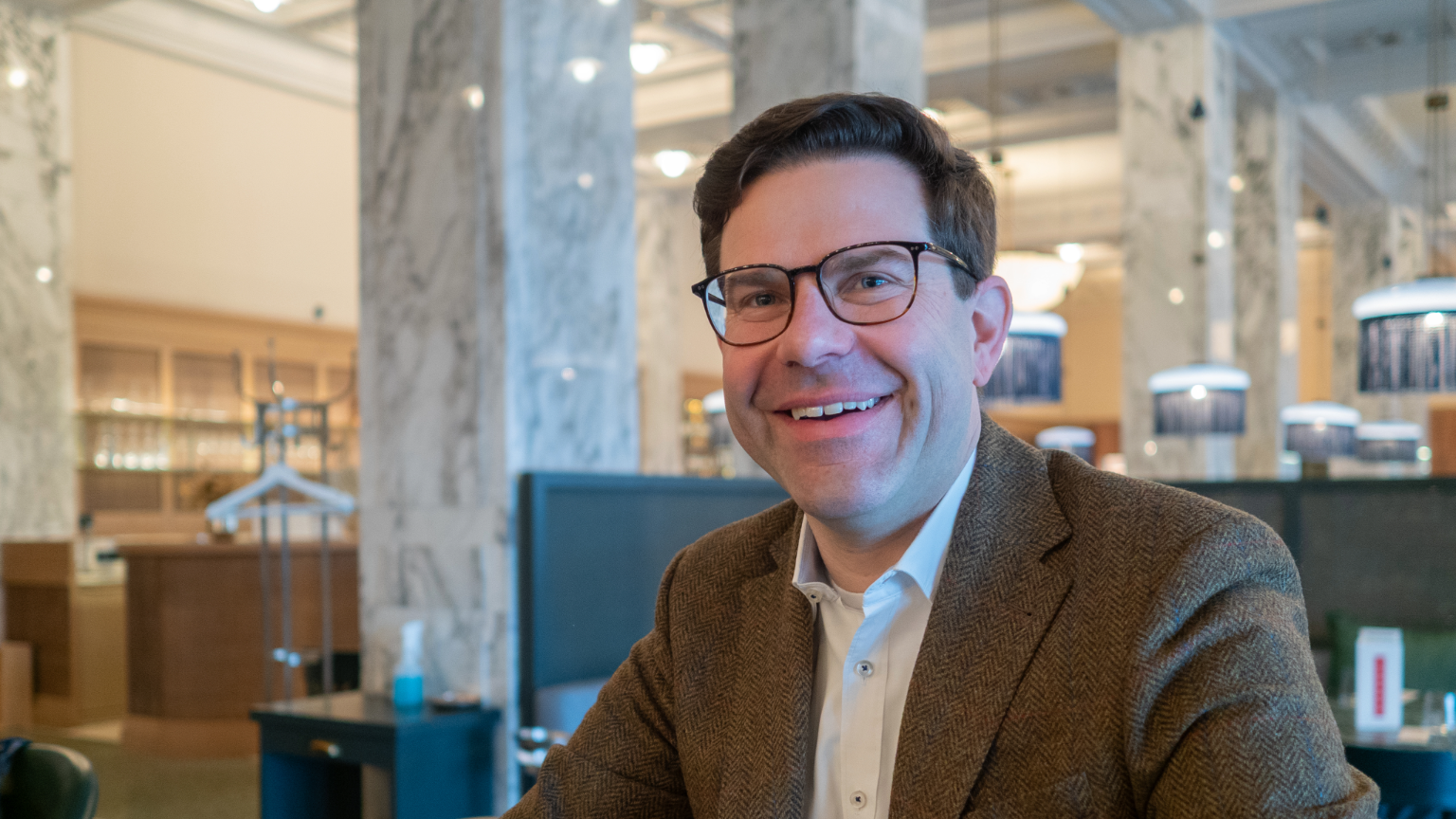 100 Sekunden mit… Jonas Lauter 